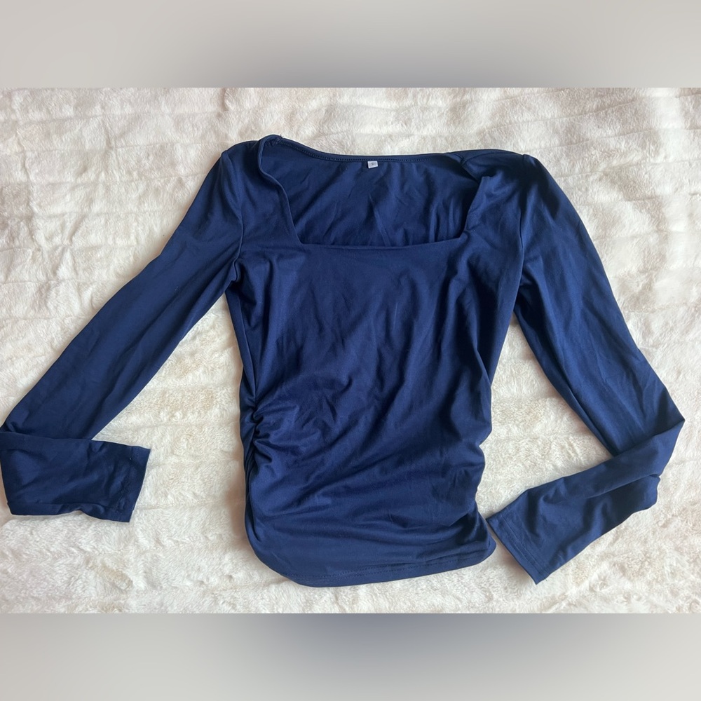 square neck long sleeve